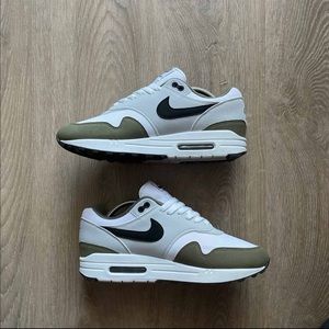 NIKE, AIR MAX 1 ‘MEDIUM OLIVE’